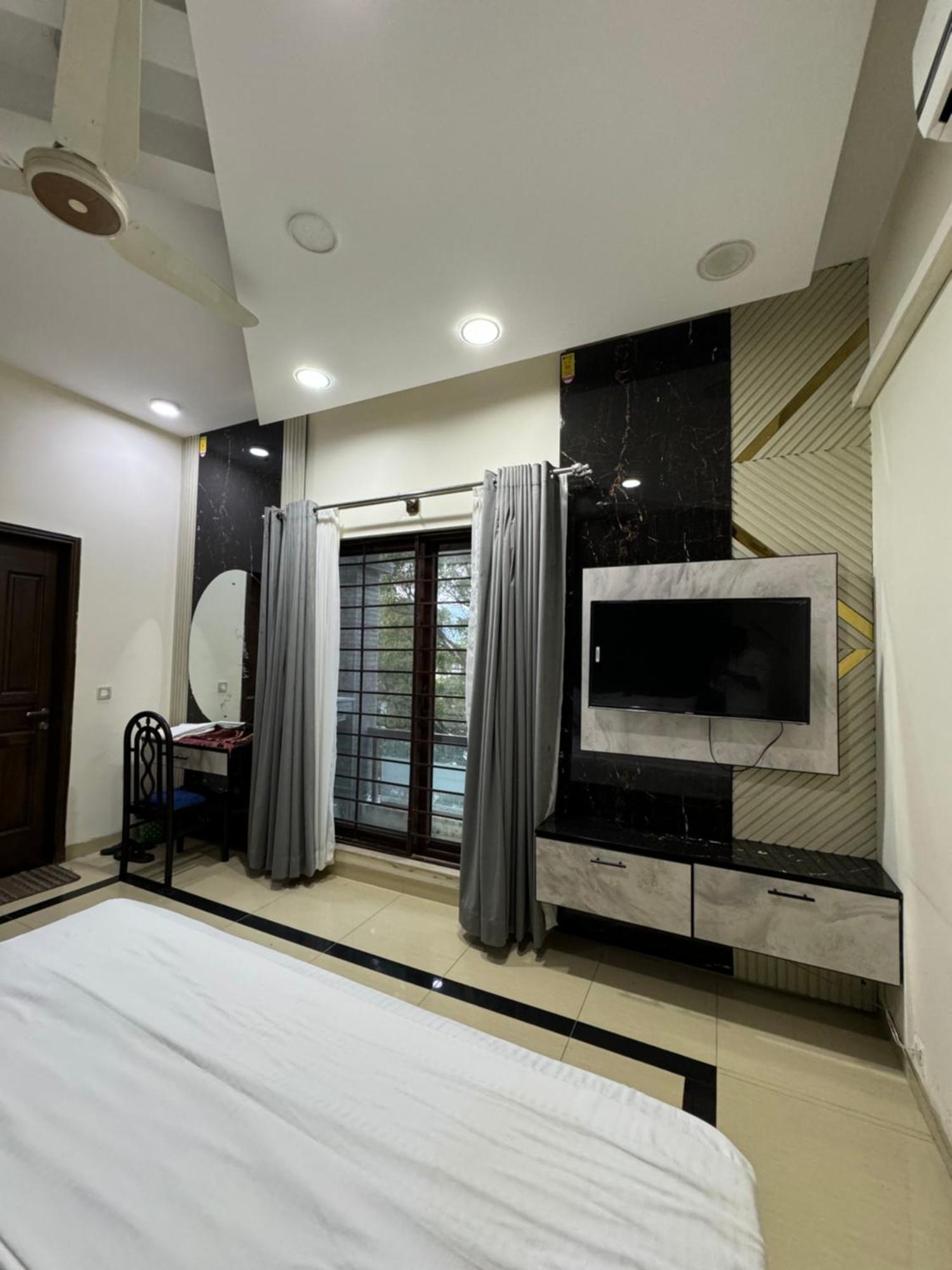 Rose Valet Guest House Ισλαμαμπάντ Εξωτερικό φωτογραφία