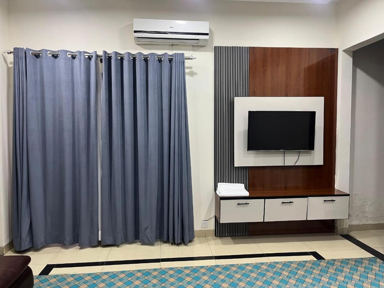 Rose Valet Guest House Ισλαμαμπάντ Εξωτερικό φωτογραφία