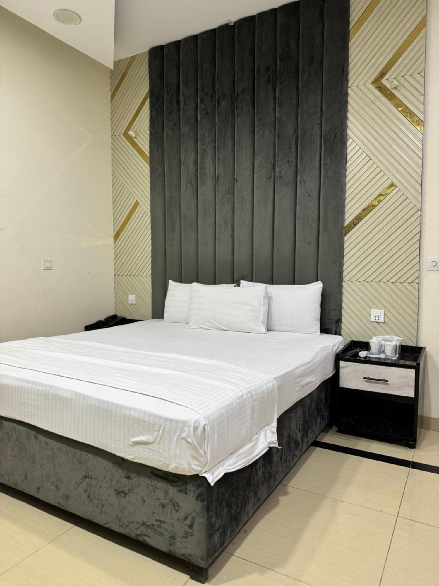 Rose Valet Guest House Ισλαμαμπάντ Εξωτερικό φωτογραφία